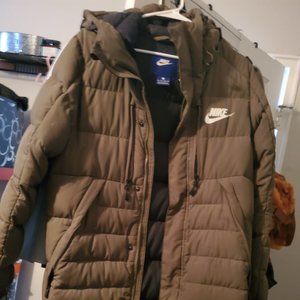 Nike puffy jacket